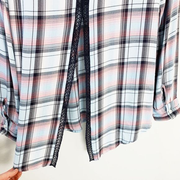 Express Womens Plaid Crochet Button Front Up Shirt XS Split Back Long Sleeve Top - Picture 5 of 5
